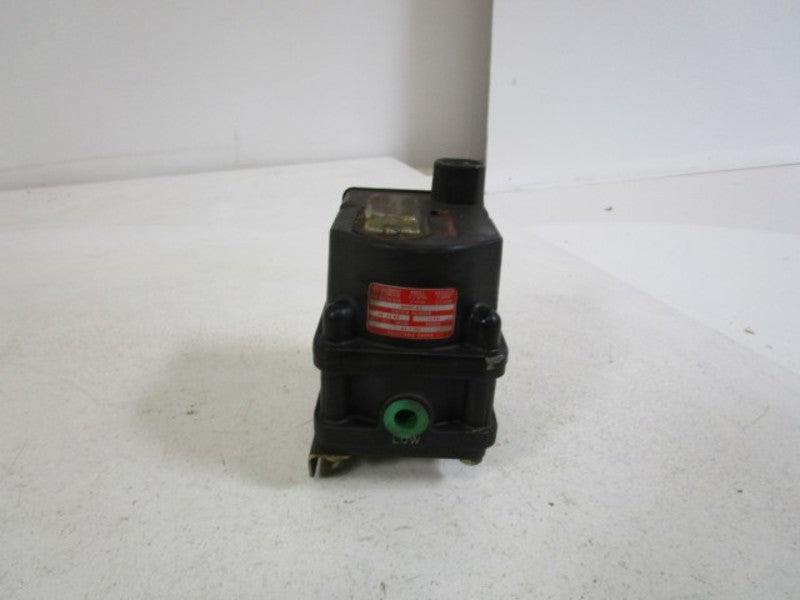BARKSDALE VACUUM SWITCH DPD1T-A3  UNMP