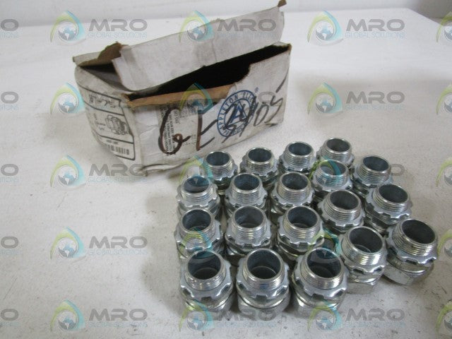 LOT OF 19 APPLETON 3/4" STEEL CONNECTOR ST-75 *NEW IN BOX*