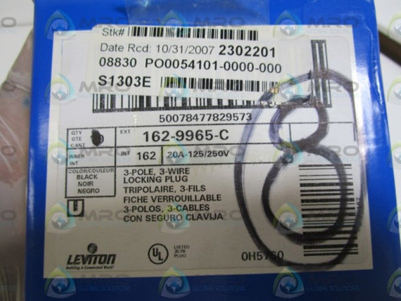 LOT OF 8 LEVITON LOCKING PLUG 9965 *NEW IN BOX*