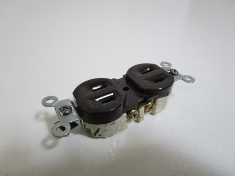 LOT OF 10 LEVITON DUPLEX RECEPTACLE 223 *NEW IN BOX *