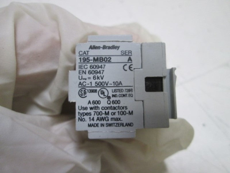 INDUSTRIAL SPARE PART AUXILIARY CONTACT 195-MB02 SER. A  UNMP