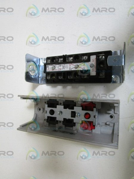 CUTLER-HAMMER PUSHBUTTON STATION H5303  UNMP
