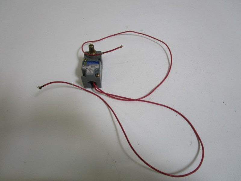 SQUARE D LIMIT SWITCH 9007C52B2 (AS PICTURED) *USED*