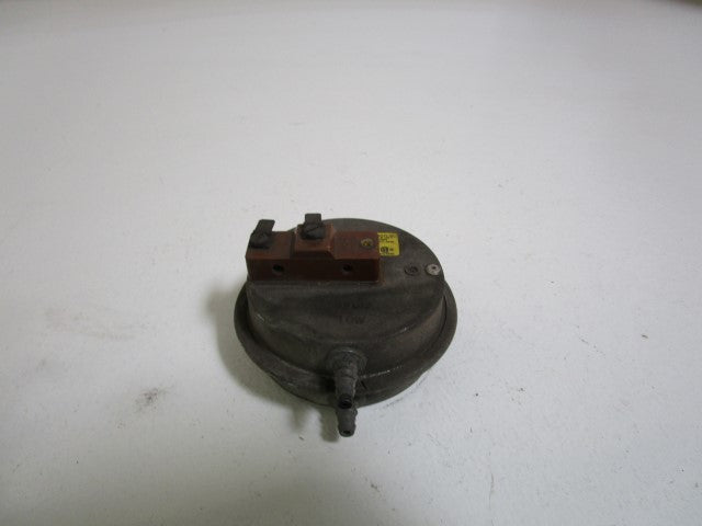 TRIDELTA PRESSURE SWITCH FS4388-517 *USED*