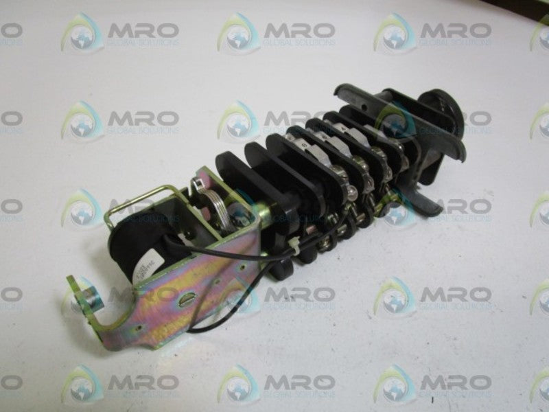 GENERAL ELECTRIC AUXILIARY RELAY 12HEA61A303X2 (MISSING COVER)   NSNP