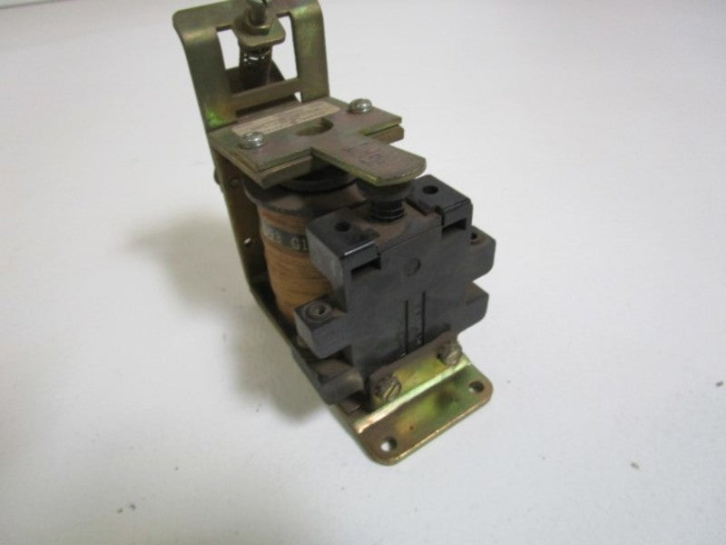 GENERAL ELECTRIC RELAY IC2820D300B11 *USED*