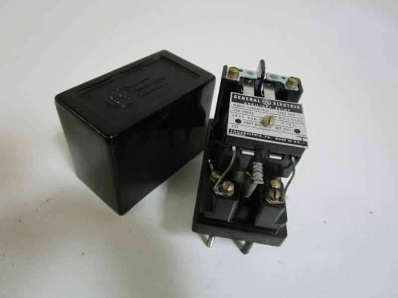 GENERAL ELECTRIC AUXILIARY RELAY 12HGA11A51  UNMP