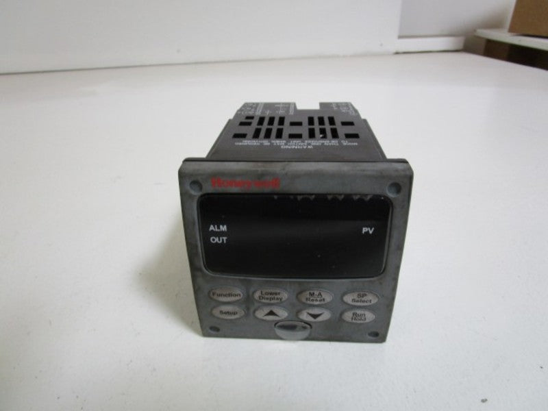 HONEYWELL TEMPERATURE CONTROLLER DC2500-E0-0L00-200-0000-E0-0 *NEW NO BOX*