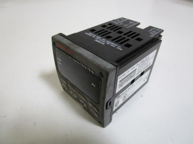 HONEYWELL TEMPERATURE CONTROLLER DC2500-E0-0L00-200-0000-E0-0 *NEW NO BOX*