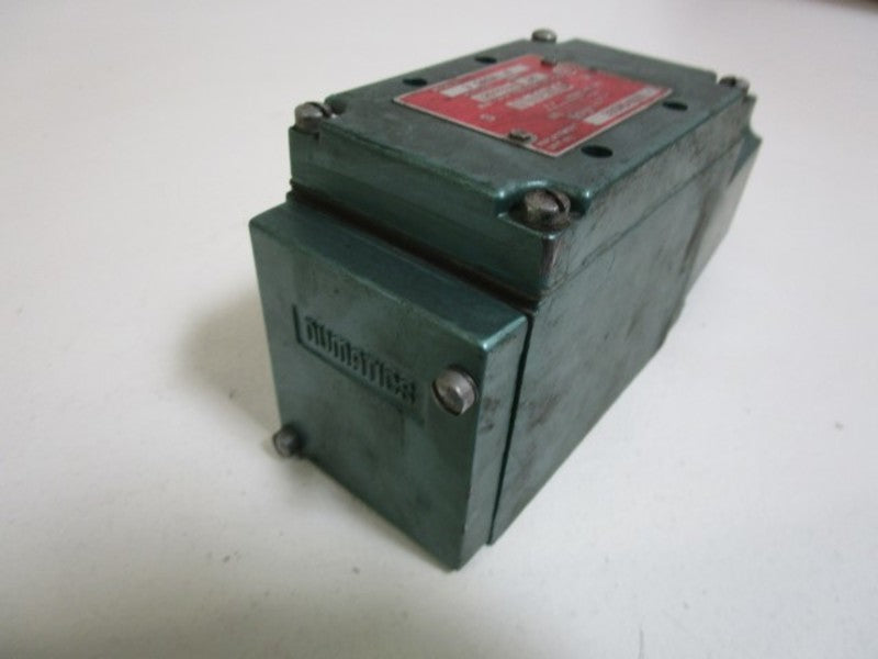 NUMATICS SOLENOID VALVE 3SAD40 *USED*