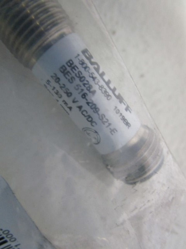 BALLUFF PROXIMITY SENSOR BES516-209-S21-E * NEW IN BAG *