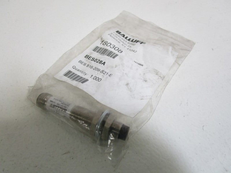 BALLUFF PROXIMITY SENSOR BES516-209-S21-E * NEW IN BAG *