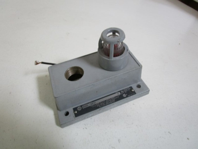 INDUSTRIAL SPARE PART PILOT LIGHT W/ 800H-LP10 SER. C W/800H-NP31 SER. X  UNMP