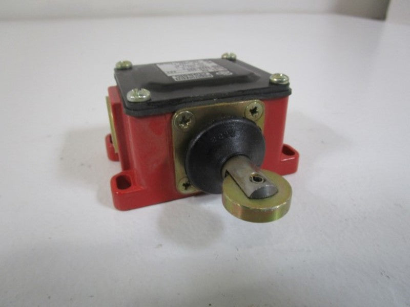 BERNSTEIN D-V1RW LIMIT SWITCH 604-1118-008  NSNP