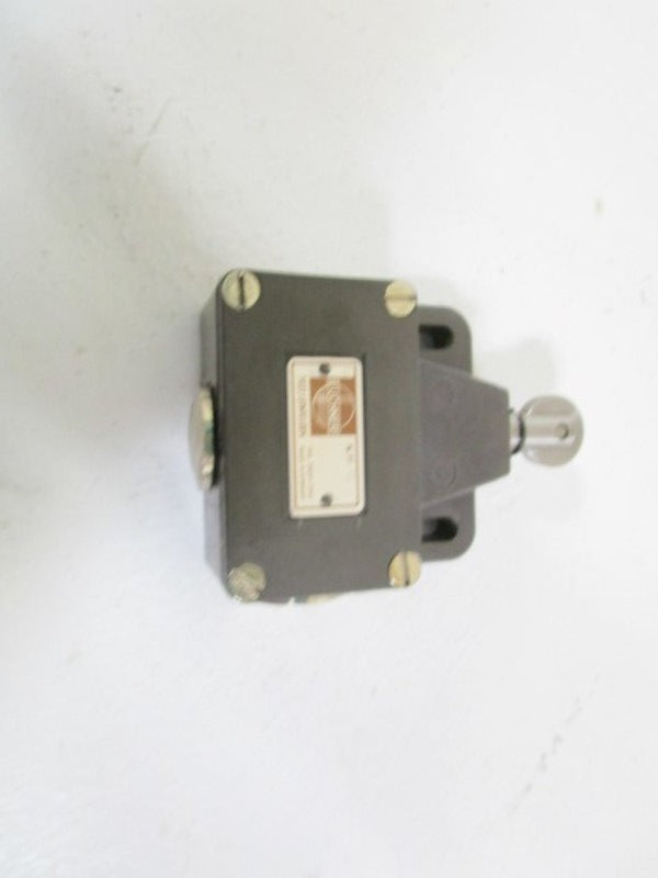 EUCHNER LIMIT SWITCH N11RL  NSMP