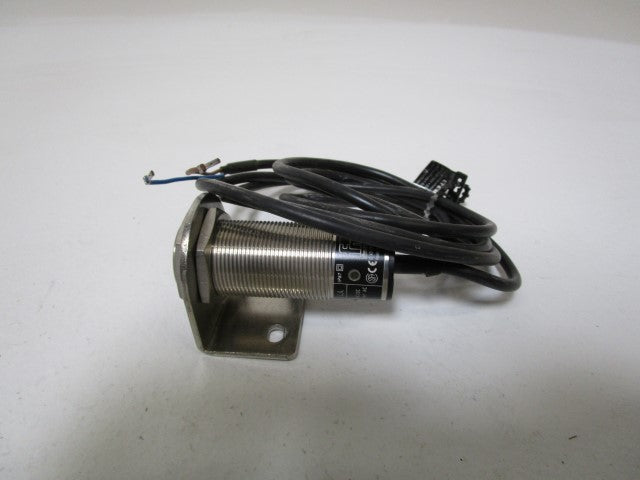 IFM EFECTOR II0250 INDUCTIVE PROXIMITY SENSOR *NEW NO BOX*