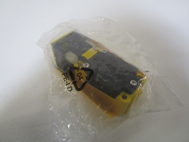 TURCK PROXIMITY SENSOR Bi15-CP40-AD4X/S10 *NEW IN FACTORY BAG*