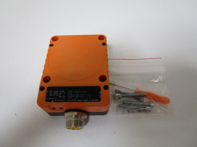 IFM EFECTOR KD3500 CAPACITIVE SENSOR *NEW IN BOX*