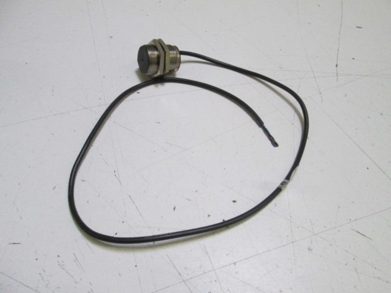INDUSTRIAL SPARE PART PROXIMITY SWITCH 872C-DH10NP30-E2 SER. C  UNMP
