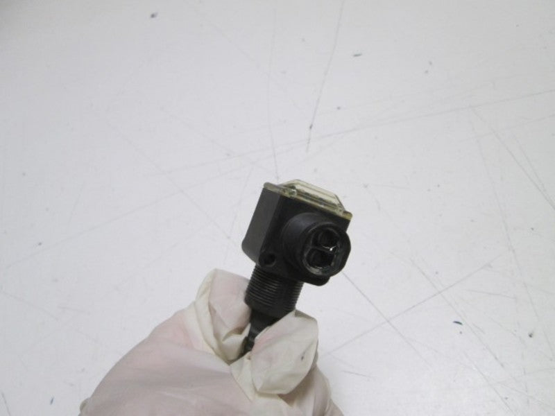 ALLEN BRADLEY PHOTOELECTRIC SENSOR 42EF-B1MPBE-Y4 SER. A  UNMP