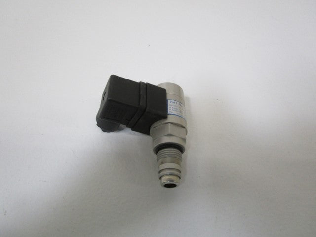 PALL INDUSTRIES PRESSURE INDICATOR RC0113CZ090 *NEW NO BOX*
