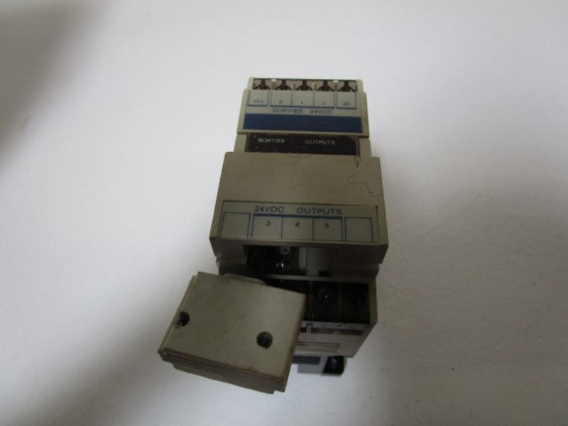 TELEMECANIQUE OUTPUT MODULE TSXDSF612  UNMP