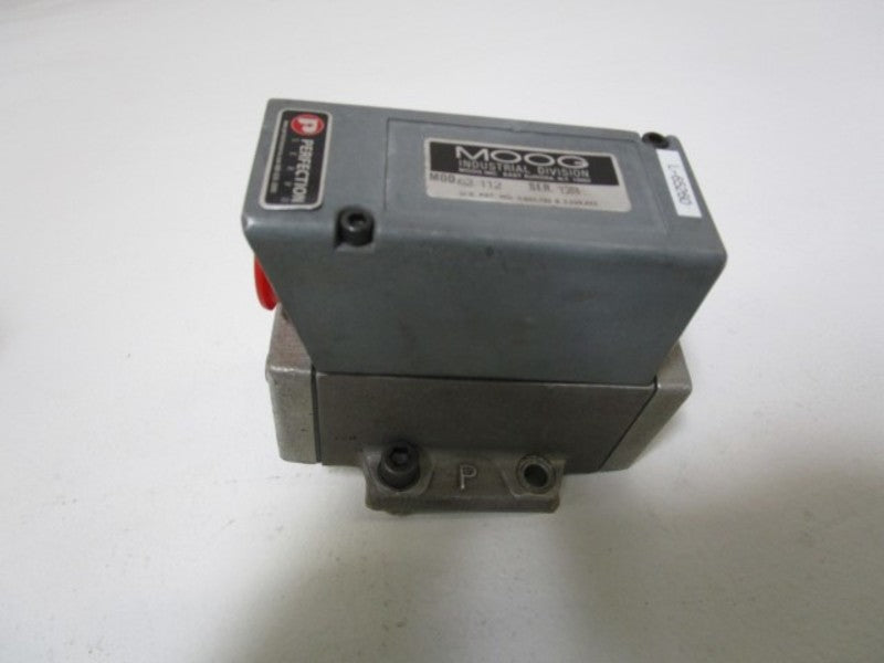 MOOG 62-112 PROPORTIONAL SERVO VALVE *USED*