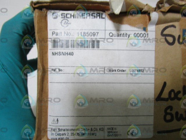 SCHMERSAL SWITCH NHSNH40 *NEW IN BOX*