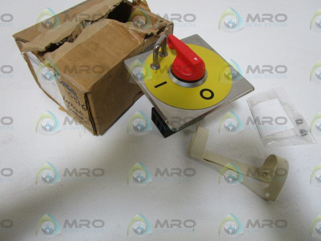 SCHMERSAL SWITCH NHSNH40 *NEW IN BOX*