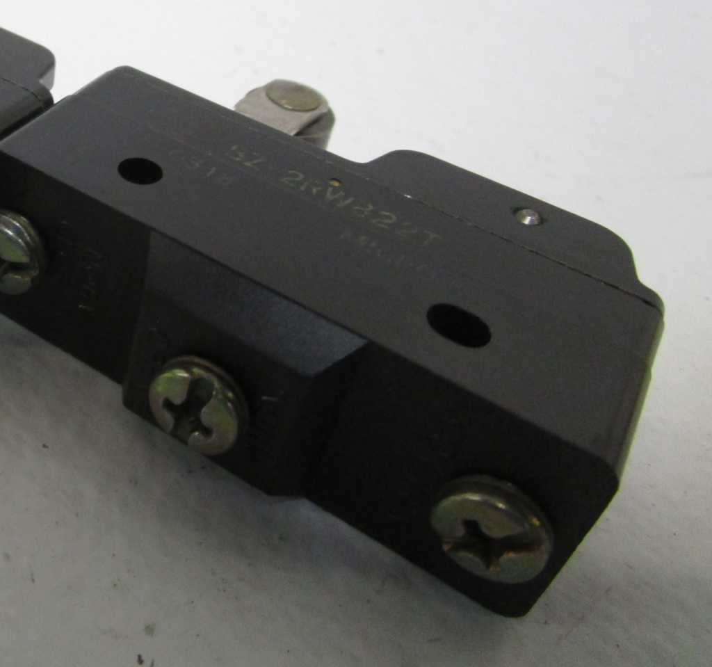 MICROSWITCH BZ-2RW822T LIMIT SWITCH *NEW NO BOX*