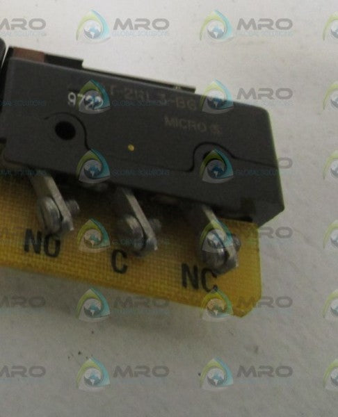 MICRO SWITCH LIMIT SWITCH DT-2RL3-B6 *NEW NO BOX*
