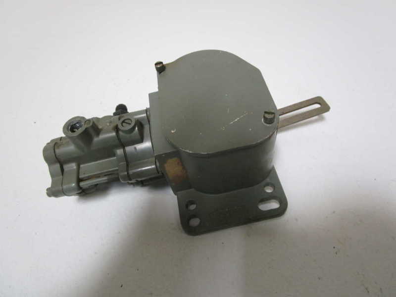 MOORE 750P32NNNN VALVE POSITIONER *USED*