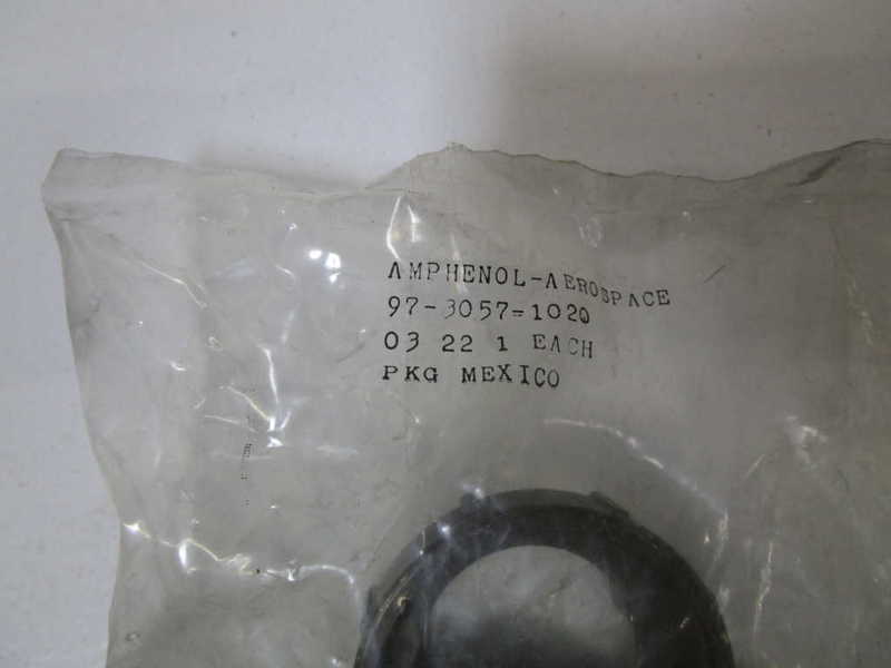 AMPHENOL CIRCULAR CABLE CLAMP 97-3057-1020  NSMP