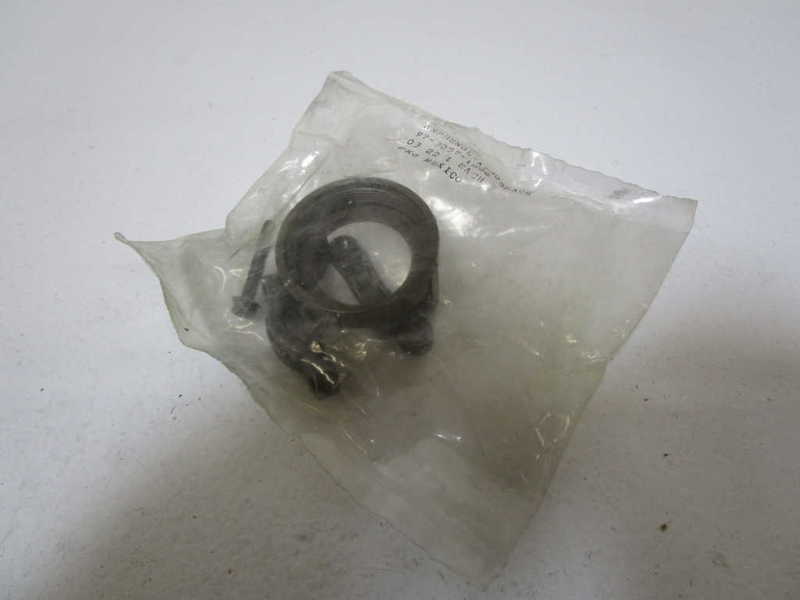 AMPHENOL CIRCULAR CABLE CLAMP 97-3057-1020  NSMP