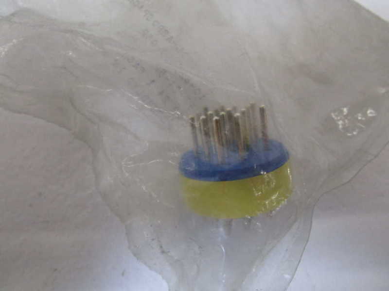 AMPHENOL CONNECTOR 10-825813-05P  NSMP