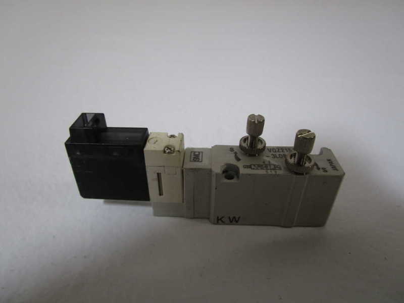 SMC VALVE VQZ2151S-3L0B-C *NEW NO BOX*