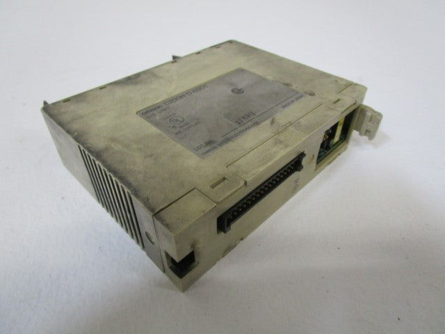 OMRON ANALOGUE OUTPUT MODULE C200H-DA001 (AS PICTURED) *USED*