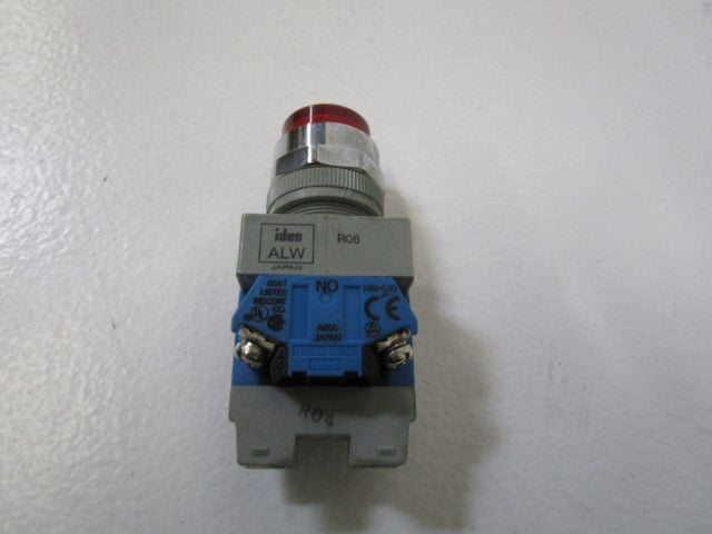 IDEC PUSHBUTTON (RED) ALW R06 *NEW NO BOX*