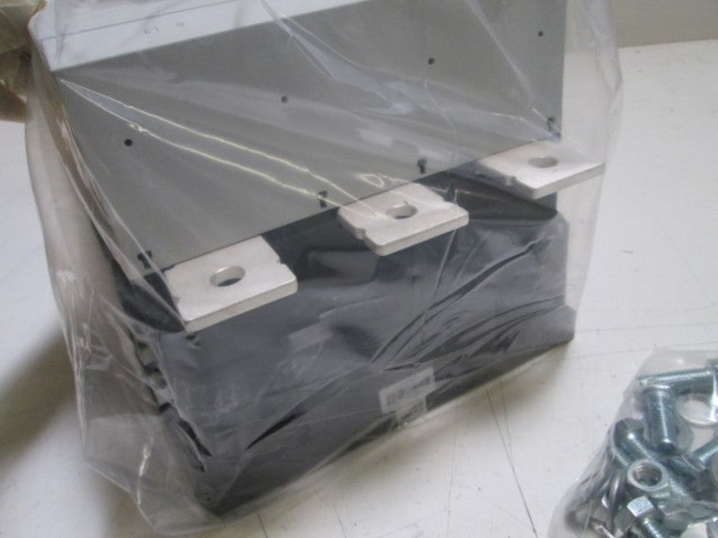 EATON CONTACTOR XTCE750N22A (COMPLETE WITH LUG KIT)  NSMP