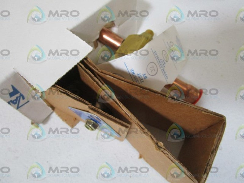 SPORLAN SOLENOID VALVE ME9S240 *NEW IN BOX*