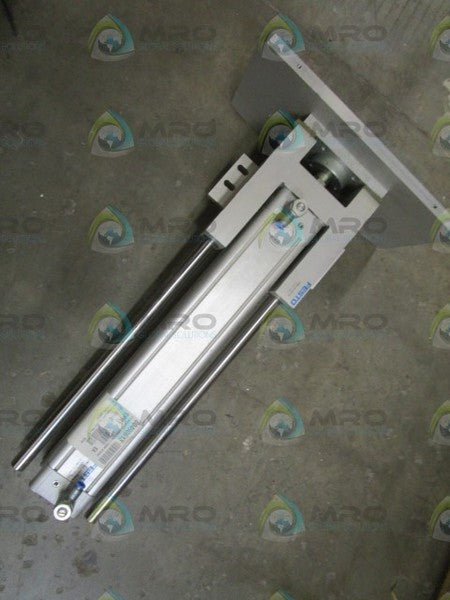FESTO CYLINDER DNC-63-370-PPV-A  UNMP