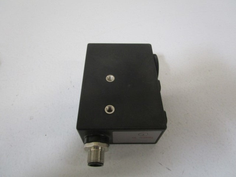 PEPPERL+FUCHS DK20-2497 PHOTOELECTRIC SENSOR *NEW IN BOX*