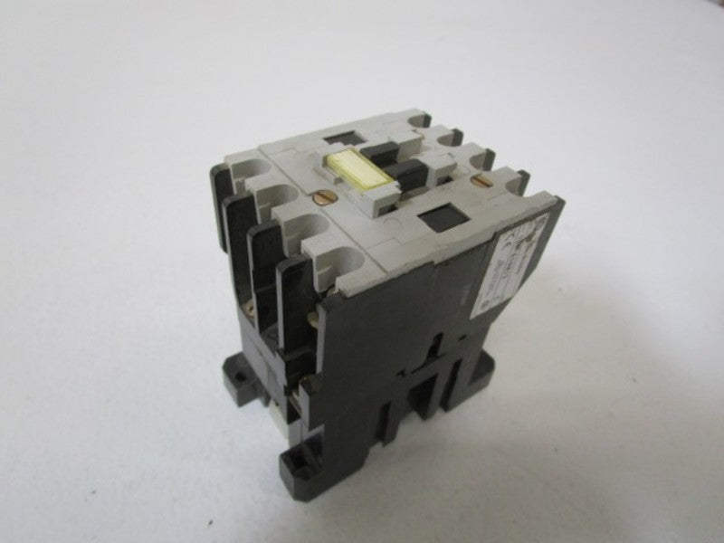 INDUSTRIAL SPARE PART CONTACTOR 24V 104-A18NJ3 SER. C (AS PICTURED)  UNMP