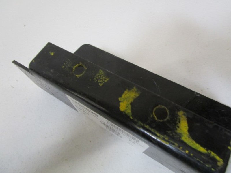HYSTER CO. BRAKE/BACK-UP LIGHT MOUNTING PLATE 1364264  UNMP