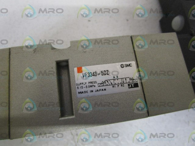 SMC DOUBLE PILOT BASE MOUNT VALVE VF3343-5DZ (AS PICTURED) *NEW NO BOX*