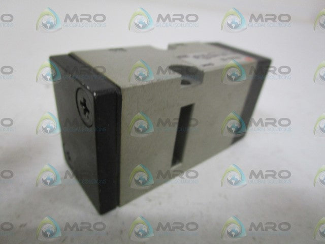 SMC SOLENOID VALVE VF3143-3G *USED*