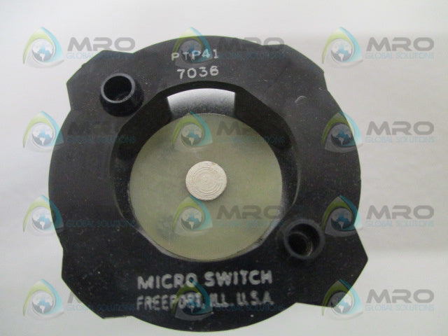 MICROSWITCH PTP41 PUSHBUTTON OPERATOR *NEW IN BOX*