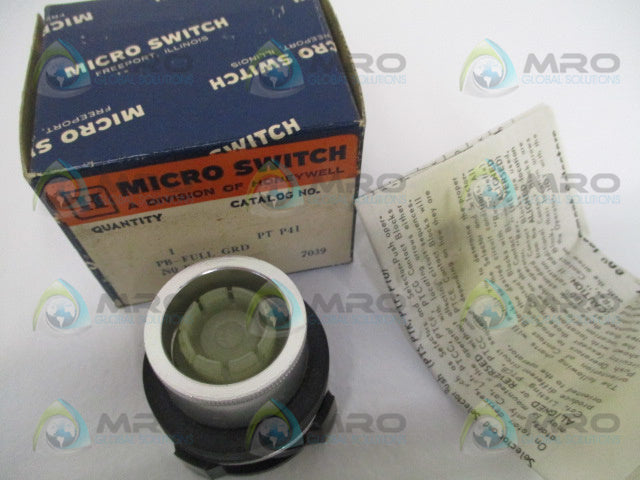 MICROSWITCH PTP41 PUSHBUTTON OPERATOR *NEW IN BOX*