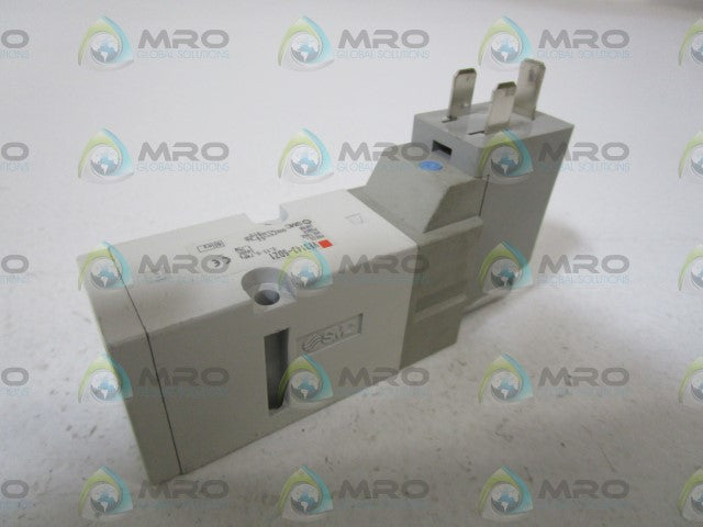 SMC PILOT VALVE W/O COIL VF3143-5DZ1  *USED*