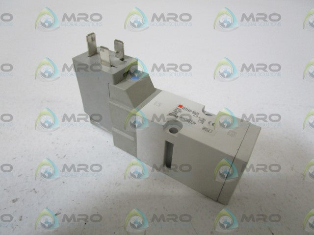 SMC PILOT VALVE W/O COIL VF3143-5DZ1  *USED*